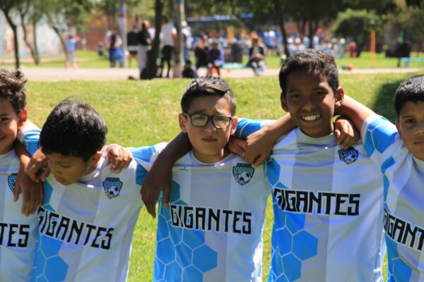 GIGANTES - Image 4