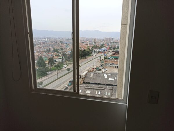 ARRIENDO o VENTA DE APARTAMENTO PISO 18 torre 4 - Image 6