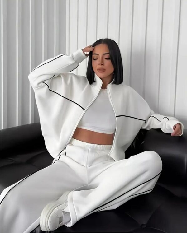 VICTO NELLA STORE - Image 10